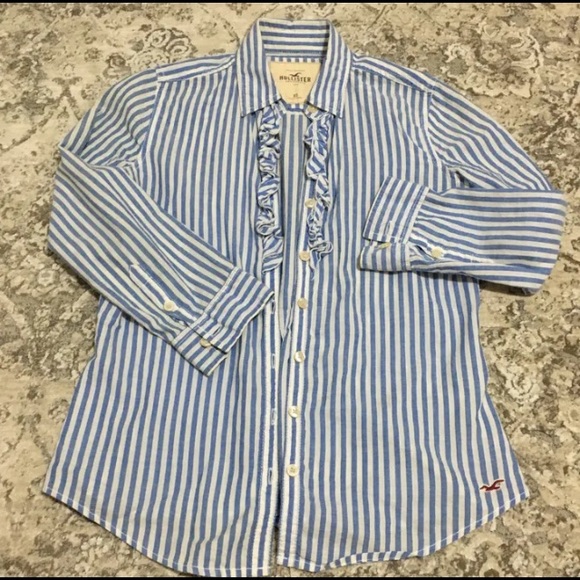 Hollister shirt with ruffle detail - Picture 1 of 6